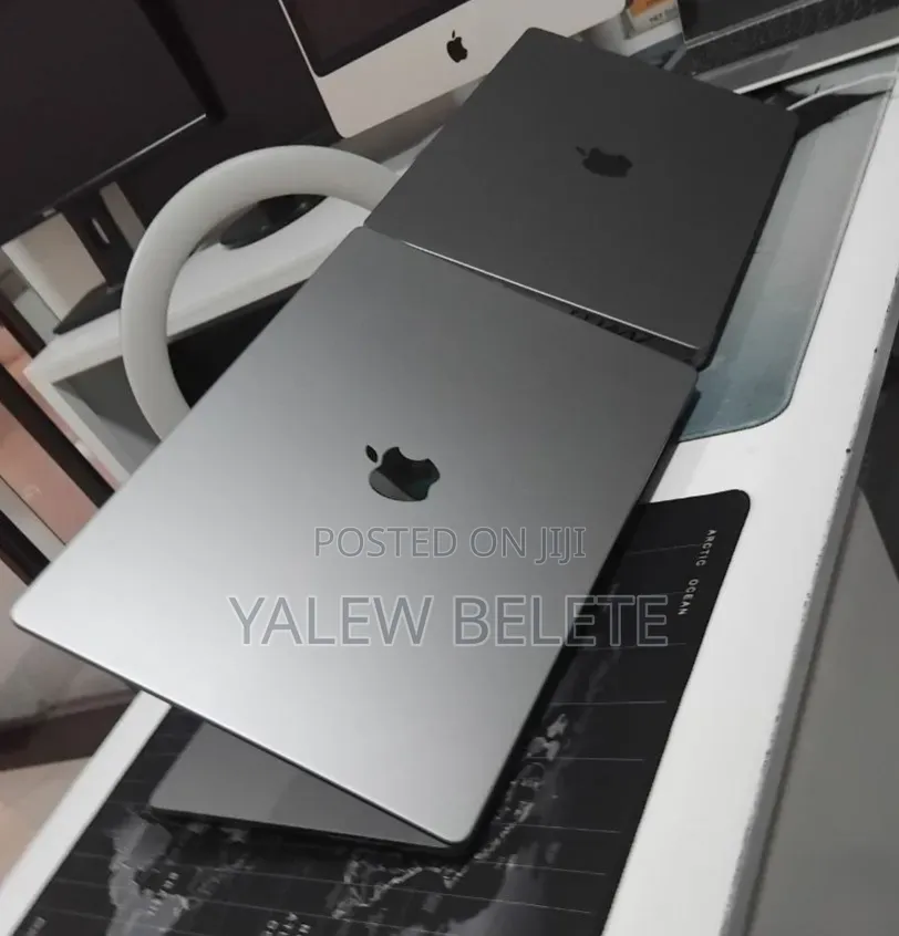 New Laptop Apple MacBook Pro 32GB Apple M1 Max SSD 1T