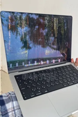 New Laptop Apple MacBook Pro 2024 M4 Pro 16GB Apple M4 SSD 512GB