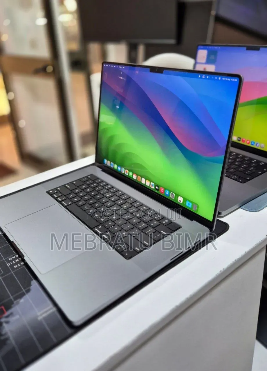 New Laptop Apple MacBook Pro 2021 M1 Max 64GB Apple M1 Max SSD 1T