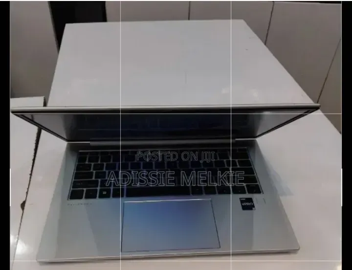 New Laptop HP EliteBook 840 G10 16GB Intel Core i7 SSD 512GB