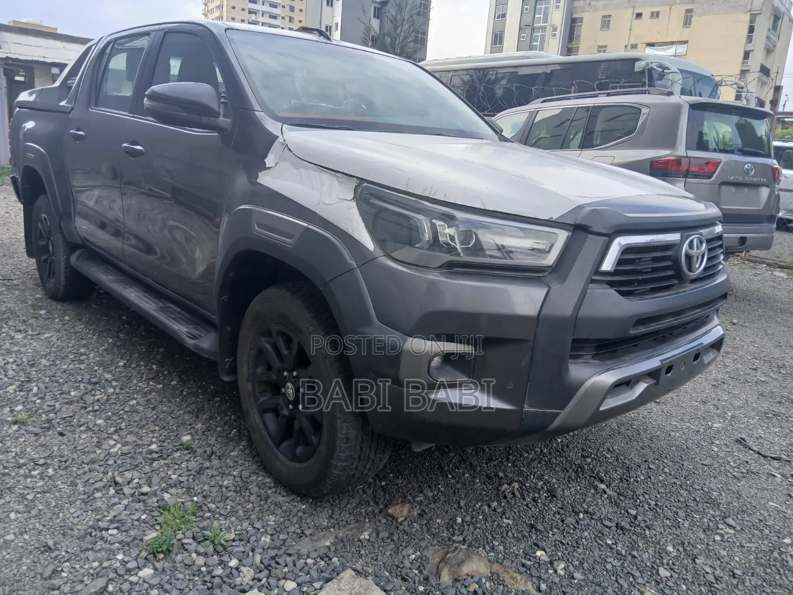 New Toyota Hilux 2025 Gray