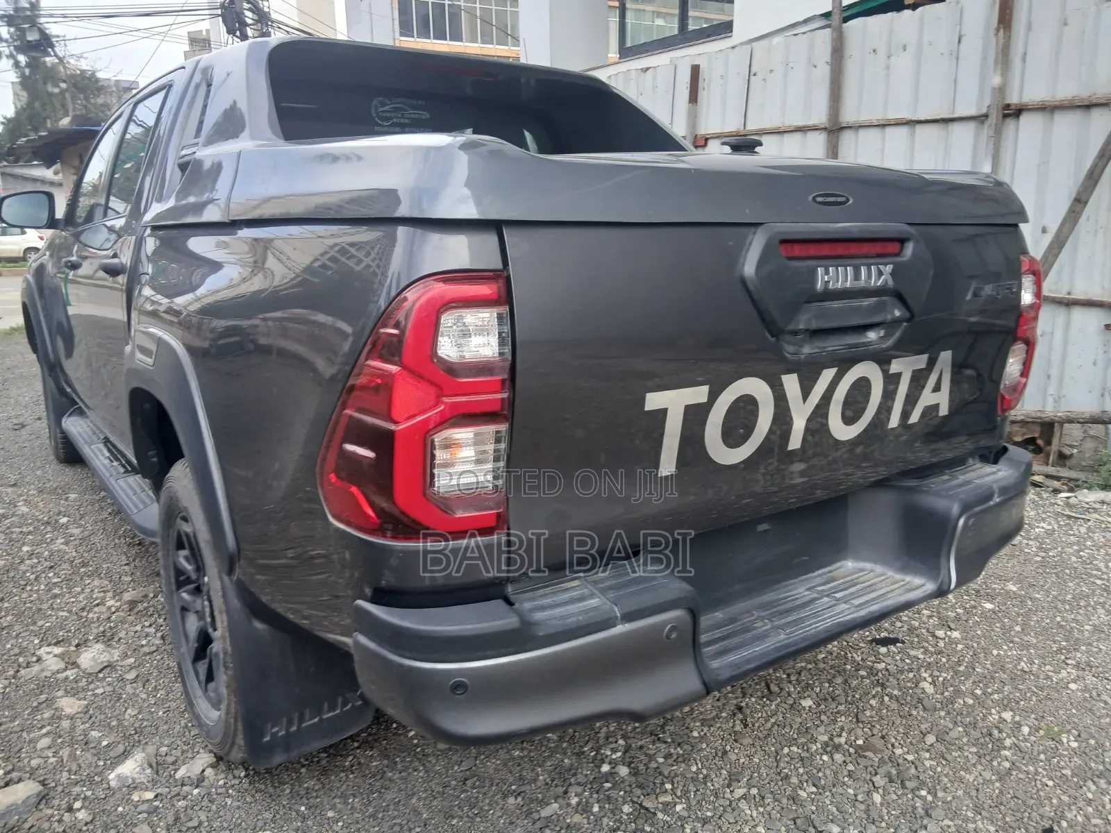 New Toyota Hilux 2025 Gray