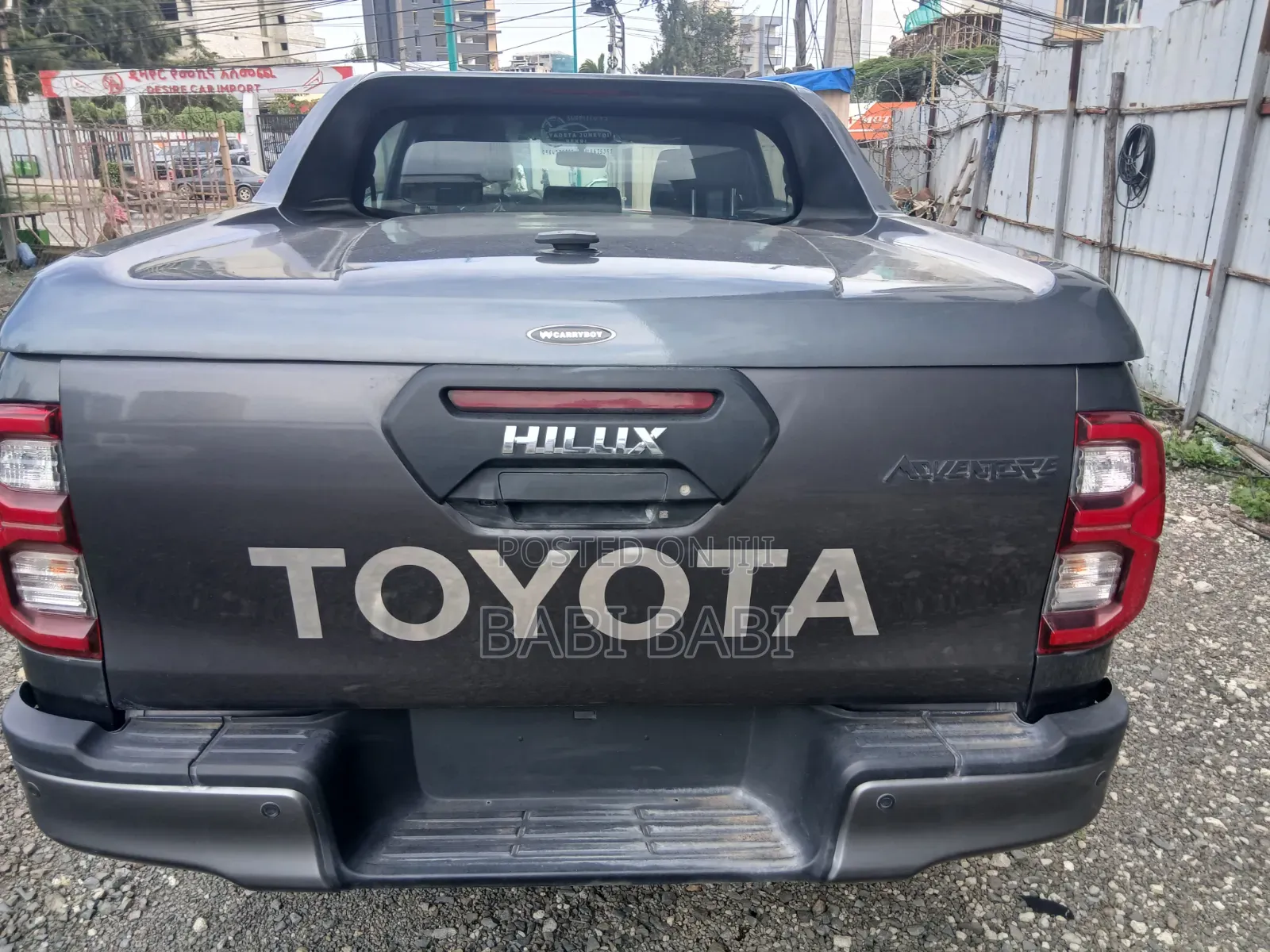 New Toyota Hilux 2025 Gray