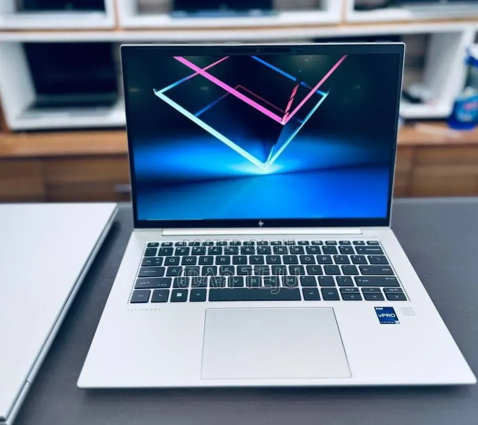 New Laptop HP EliteBook 840 G10 16GB Intel Core Ultra 7 SSD 512GB