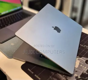New Laptop Apple MacBook 64GB Apple M1 Max SSD 1T