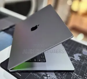 New Laptop Apple MacBook 64GB Apple M1 Max SSD 1T