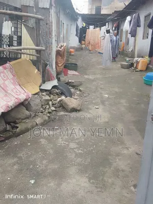 10bdrm House in Bole for sale