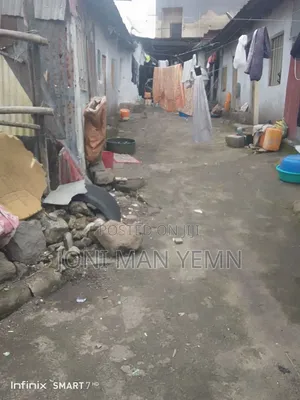 9bdrm House in Bole for sale
