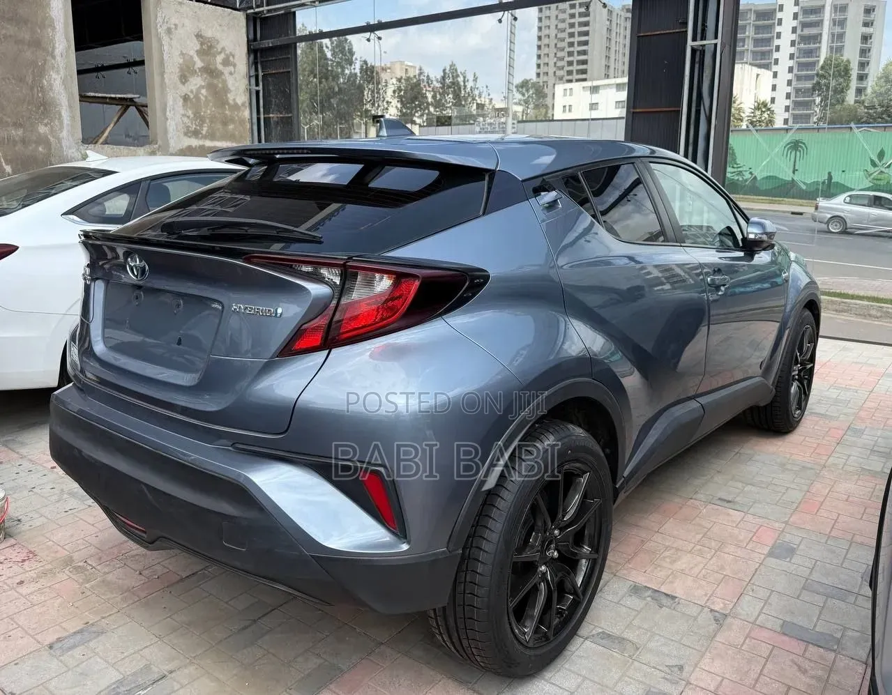 New Toyota C-HR 2025 Blue