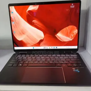 New Laptop HP Spectra 13 16GB Intel Core i7 SSD 1T