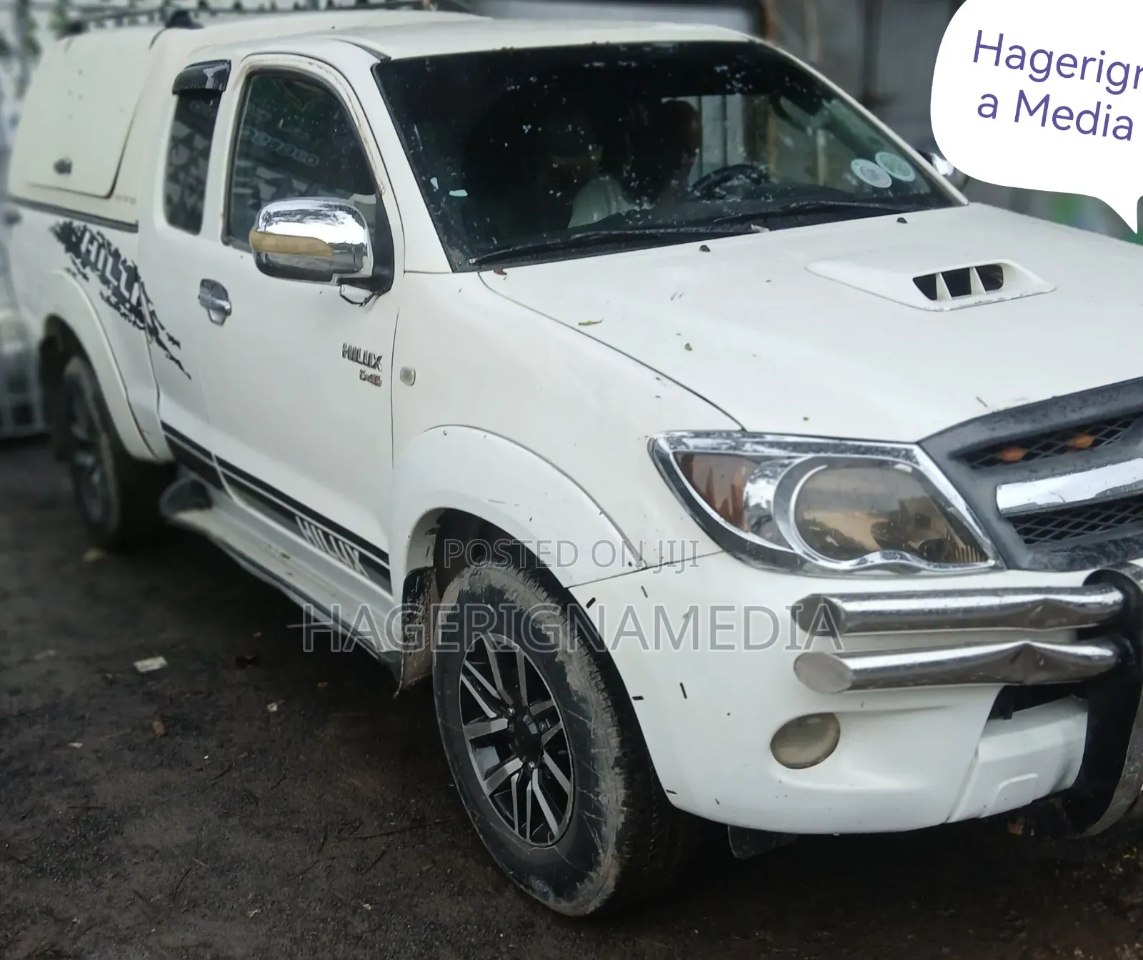 Toyota Hilux 2010 White
