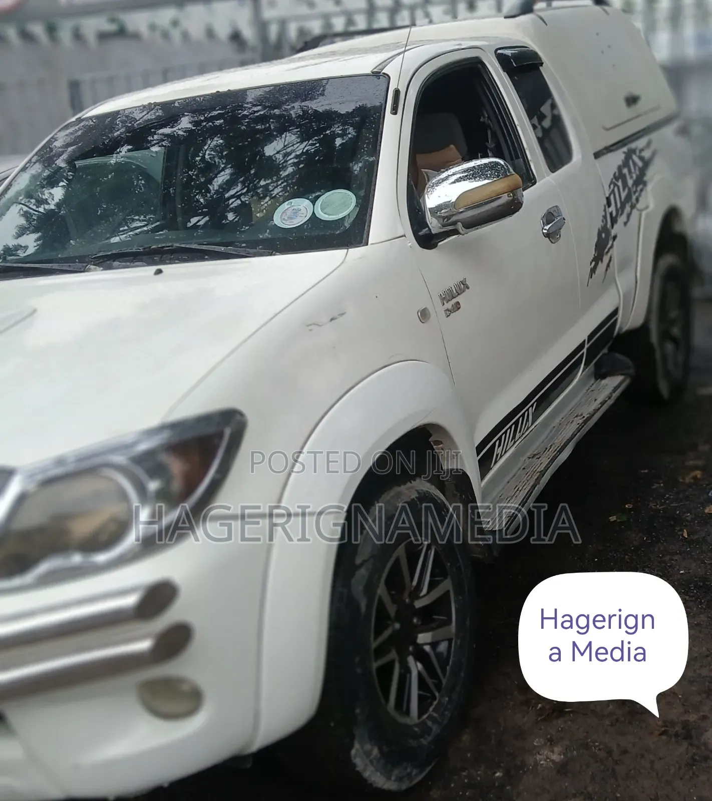 Toyota Hilux 2010 White