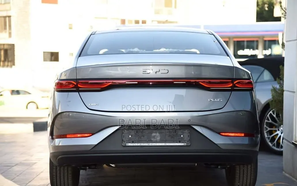 BYD Qin Plus DM-i 2025 Silver