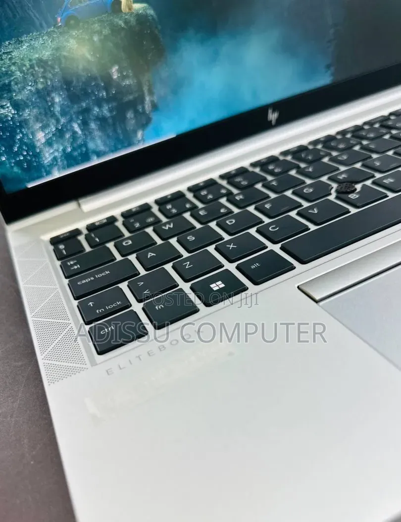 New Laptop HP EliteBook 840 G8 8GB Intel Core i5 SSD 512GB