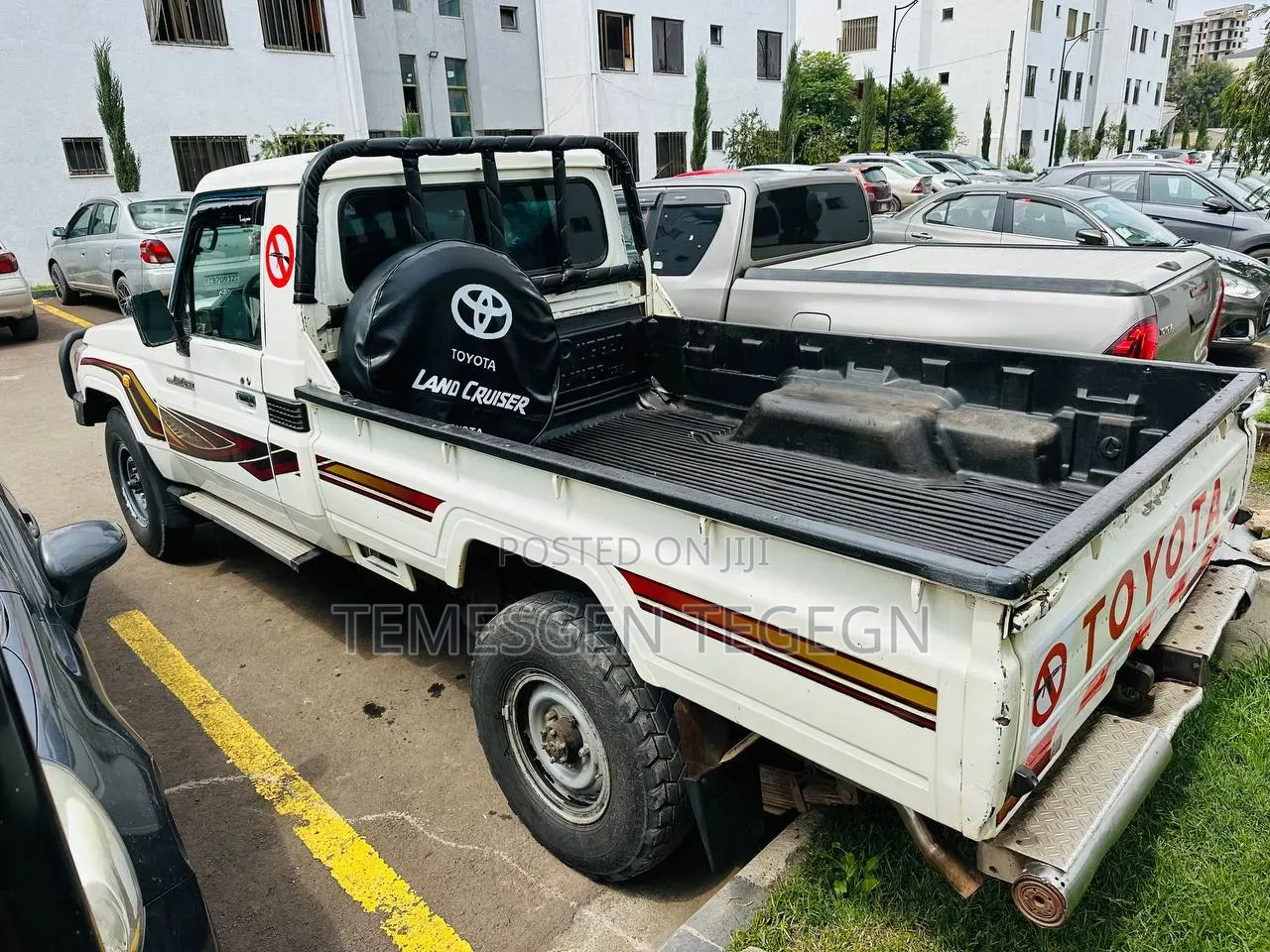 Toyota Land Cruiser 2009 White