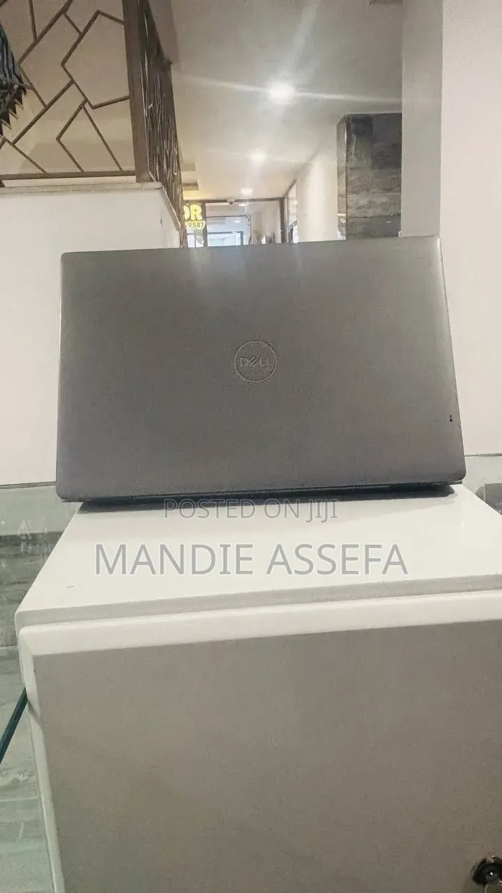New Laptop Dell 16GB Intel Core i7 SSD 512GB