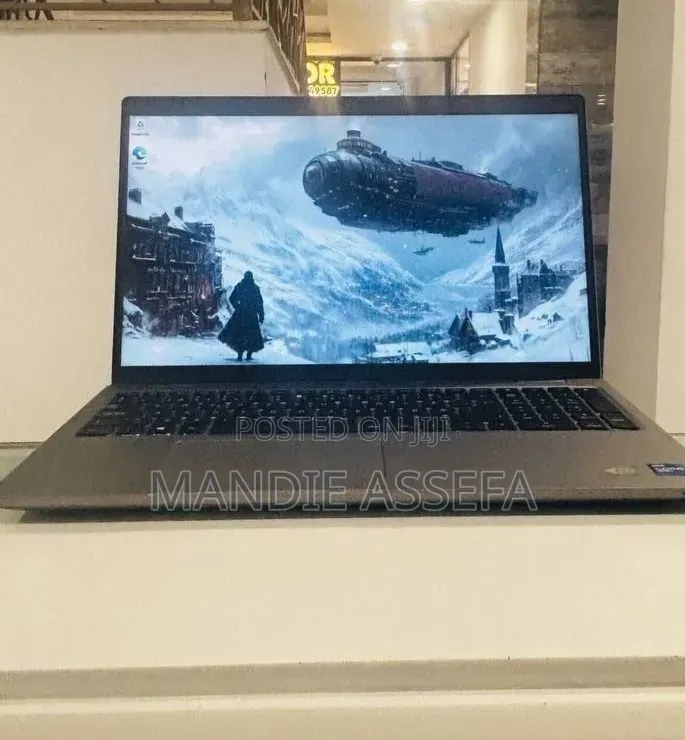 New Laptop Dell 16GB Intel Core i7 SSD 512GB