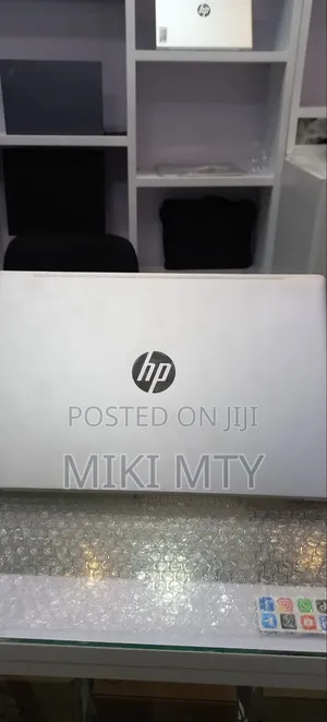 New Laptop HP 16GB Intel Core i5 SSD 512GB