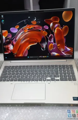 New Laptop HP EliteBook 660 G11 16GB Intel Core Ultra 7 SSD 512GB