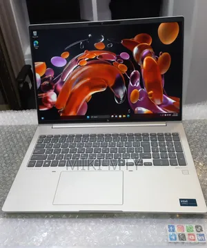 New Laptop HP EliteBook 660 G11 16GB Intel Core Ultra 7 SSD 512GB