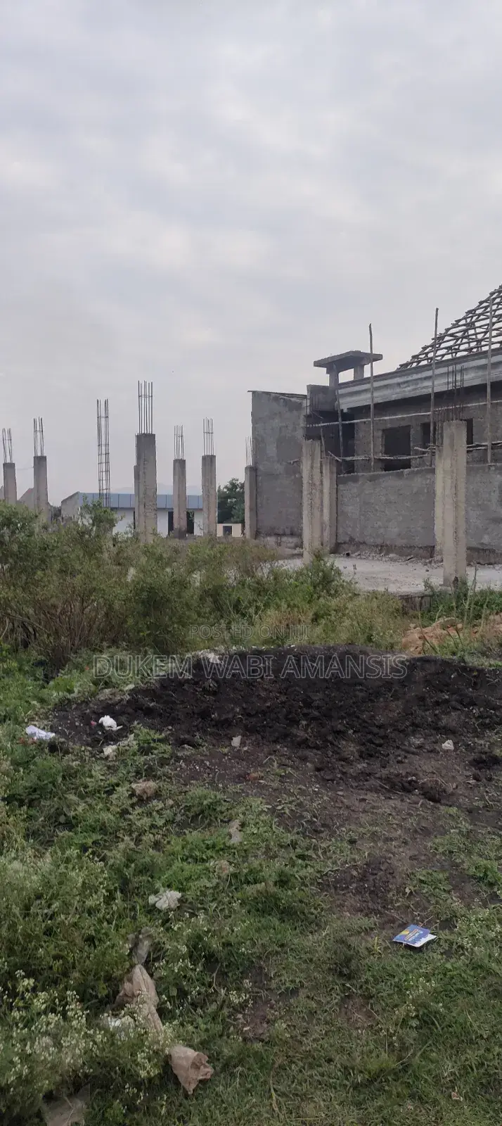 12bdrm Townhouse/Terrace in Bishoftu Dukem, East Shewa for sale