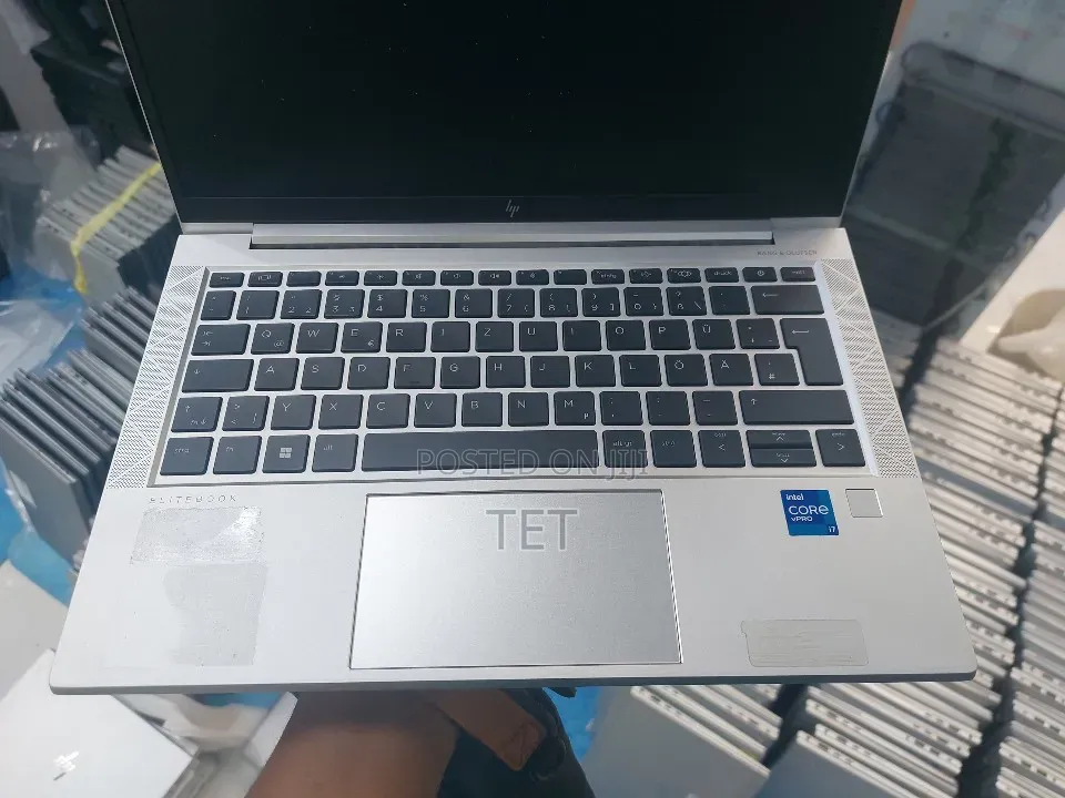 Laptop HP EliteBook 830 G8 16GB Intel Core i7 SSD 512GB