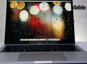 New Laptop Apple MacBook Pro 2018 16GB Intel Core i7 SSD 512GB
