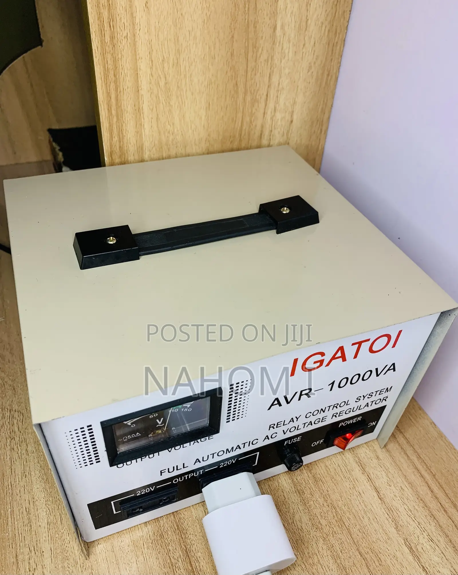 Igatoi Avr-1000va