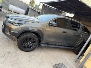 New Toyota Hilux 2025