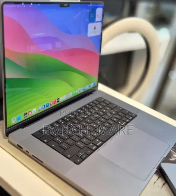 New Laptop Apple MacBook Pro 2021 M1 Max 64GB Apple M1 Max SSD 1T