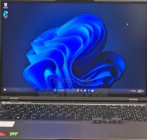 New Laptop Lenovo Legion 5 16GB AMD Ryzen 7 SSD 512GB