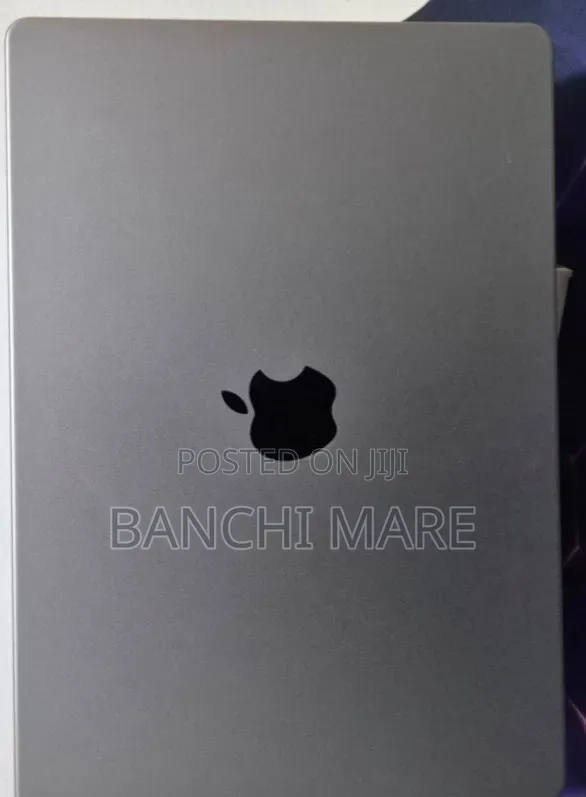New Laptop Apple MacBook Pro 2021 M1 16GB Apple M1 Pro SSD 512GB