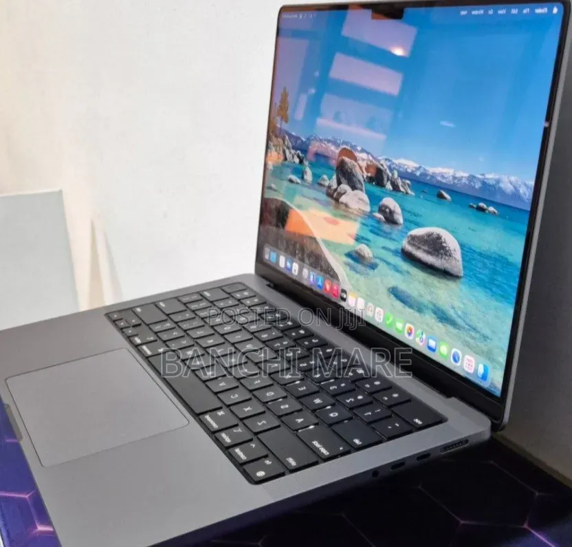 New Laptop Apple MacBook Pro 2021 M1 16GB Apple M1 Pro SSD 512GB
