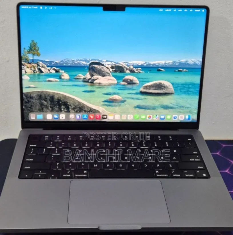 New Laptop Apple MacBook Pro 2021 M1 16GB Apple M1 Pro SSD 512GB