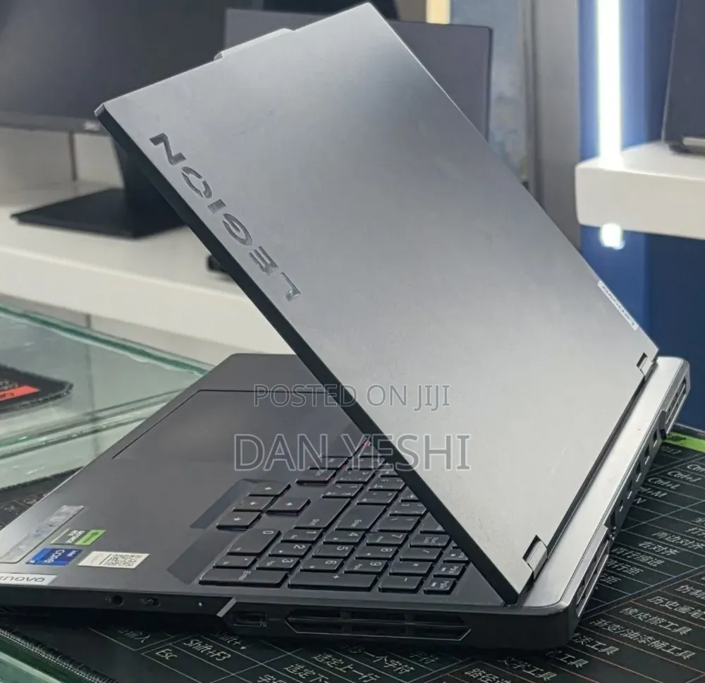 New Laptop Lenovo Legion 5 16GB Intel Core i7 SSD 1T