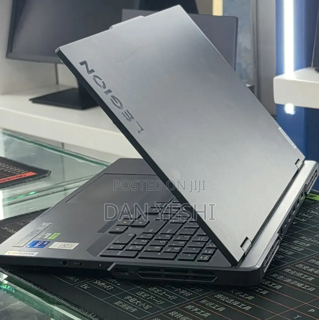 New Laptop Lenovo Legion 5 16GB Intel Core i7 SSD 1T