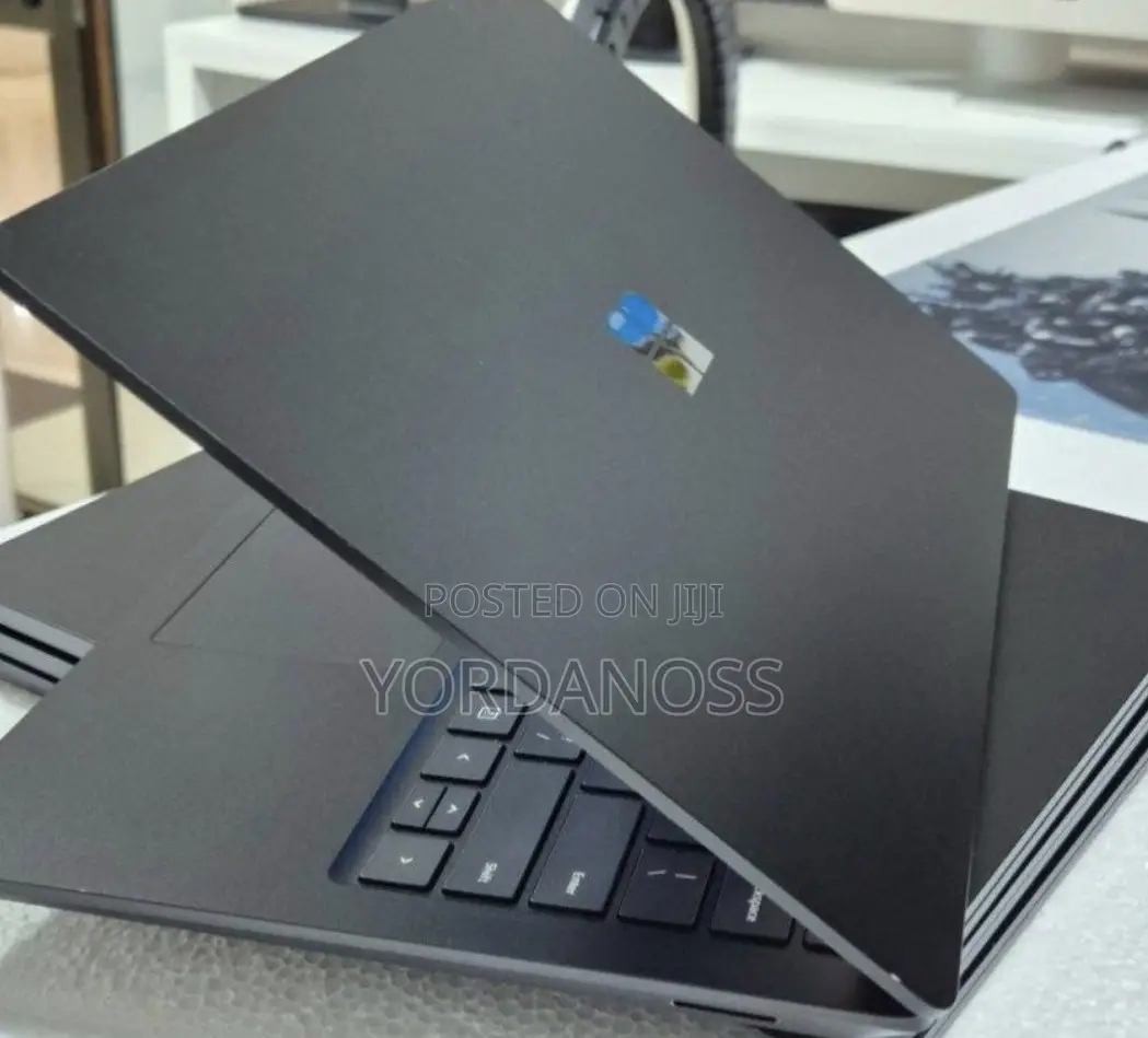 New Laptop Microsoft Surface Laptop 3 8GB Intel Core i5 SSD 256GB