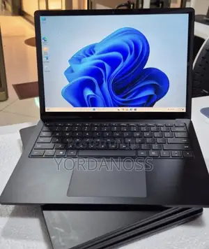 New Laptop Microsoft Surface Laptop 3 8GB Intel Core i5 SSD 256GB