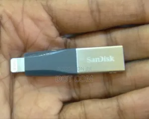 Sandisk Ixpand Mini 16gb Flash Drive for iPhone and Computer