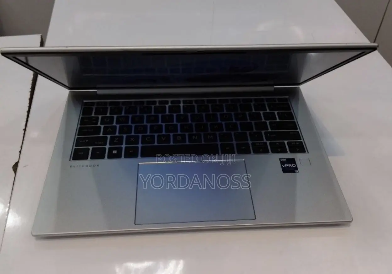 New Laptop HP EliteBook 840 G10 16GB Intel Core i7 SSD 512GB