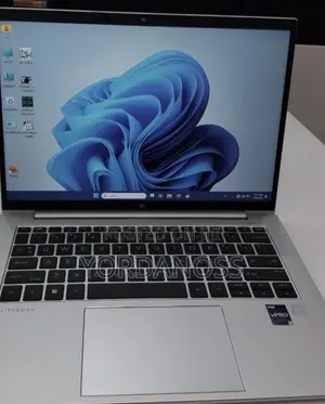 New Laptop HP EliteBook 840 G10 16GB Intel Core i7 SSD 512GB