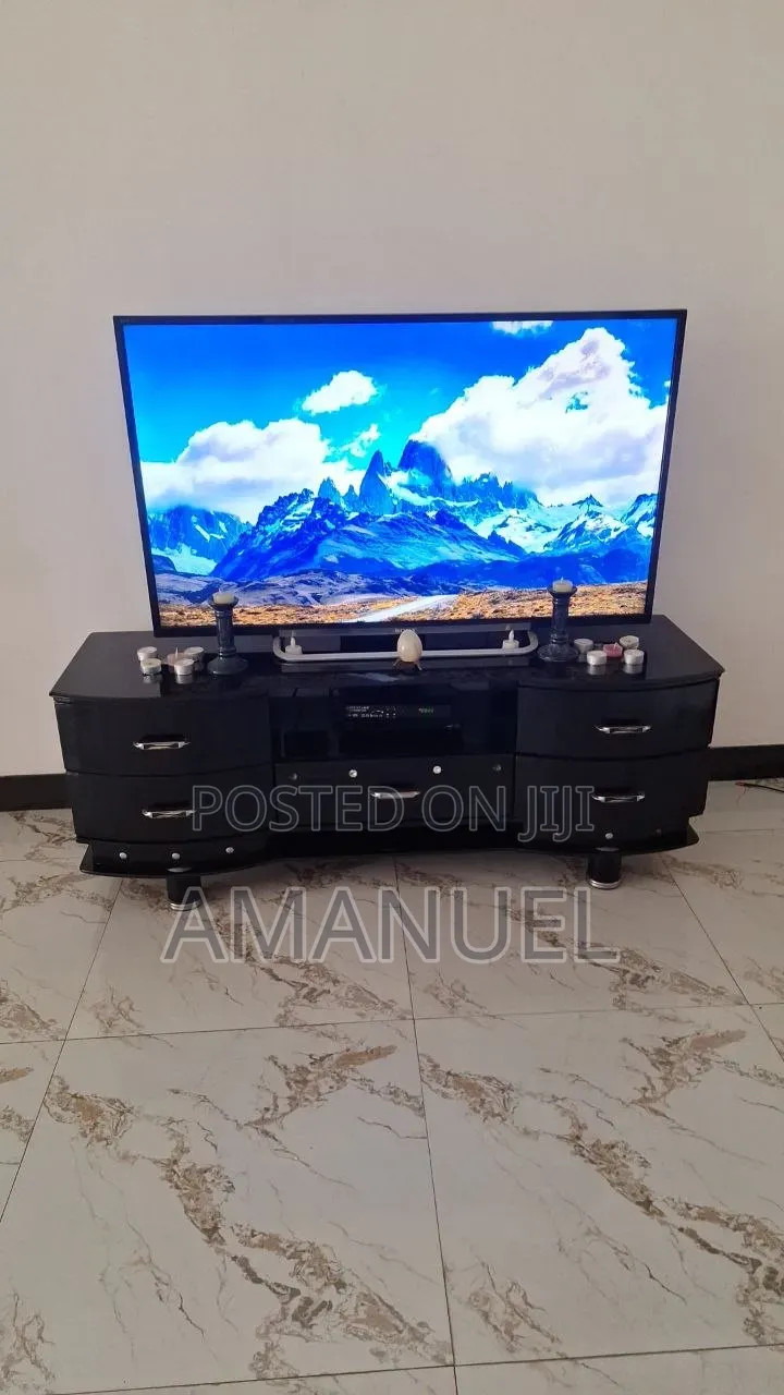 Quality TV Stand
