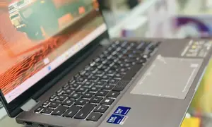 New Laptop Asus VivoBook Flip 15 TP510UA 16GB Intel Core Ultra 7 SSD 1T