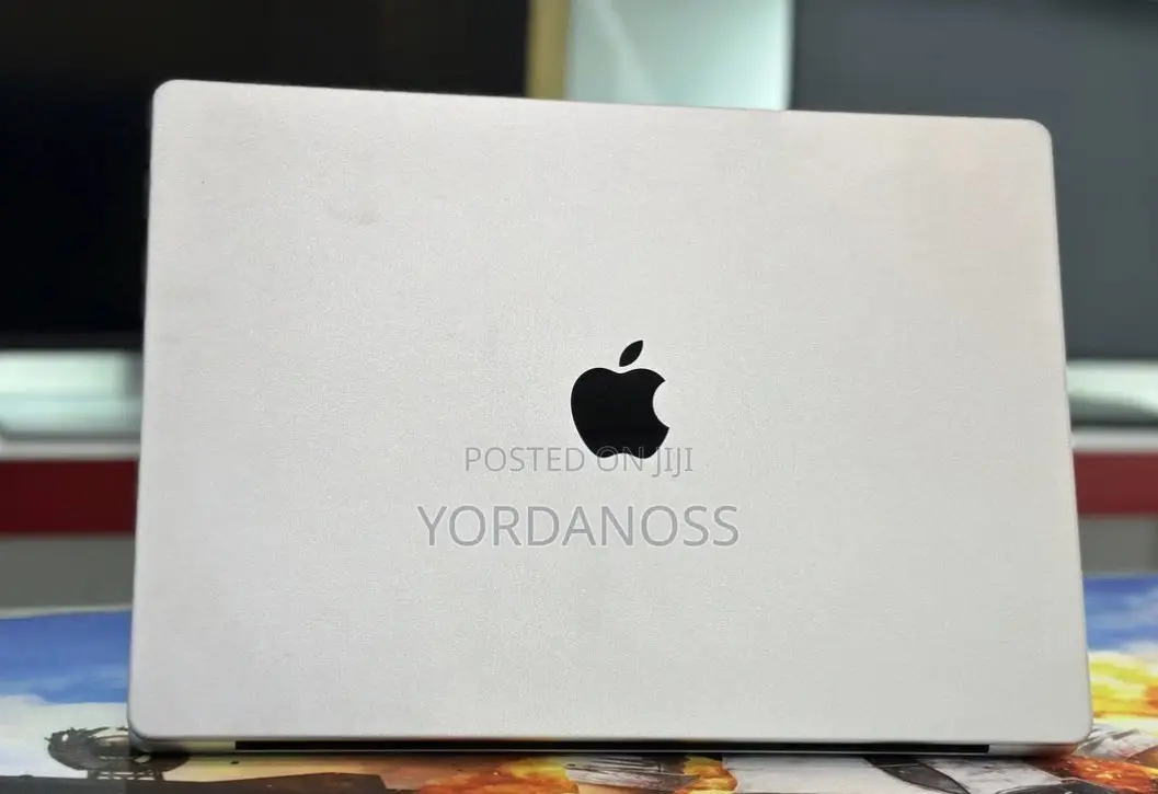 New Laptop Apple MacBook Pro 2021 M1 32GB Apple M1 Pro SSD 1T