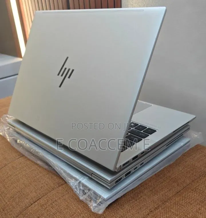 New Laptop HP 16GB AMD Ryzen 5 SSD 512GB