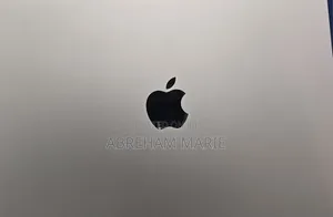 New Laptop Apple MacBook Air 2022 M2 16GB Nvidia SSD 512GB