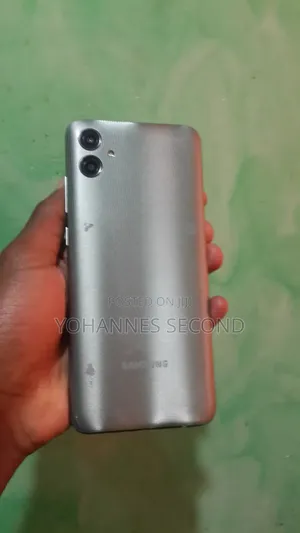 Samsung Galaxy F04 64 GB Green