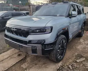 BYD Leopard 8 2.0 Hybrid AWD 2025 Blue