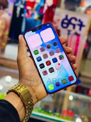 Apple iPhone 13 128 GB Red