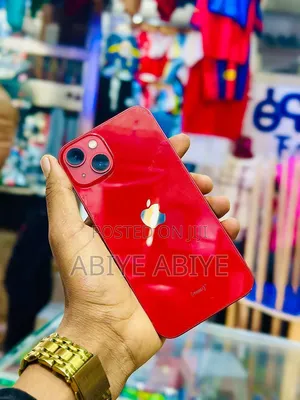 Apple iPhone 13 128 GB Red